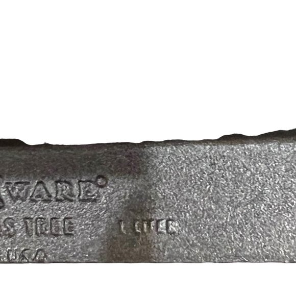 11" Nordic Ware Christmas Tree Bundt Cake Pan Mold 4 Cups Cast Aluminum USA - Picture 4 of 11